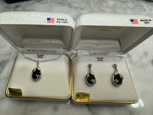 Dakota Black Hills Gold Black Onyx 10K Gold Jewelry Set Studs and 18" Chain