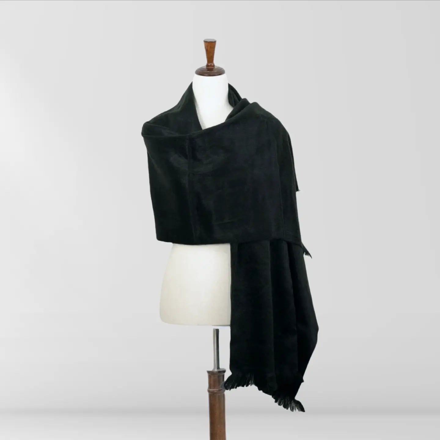 Alpaca - Paloma - Alpaca Wool Shawl - Black